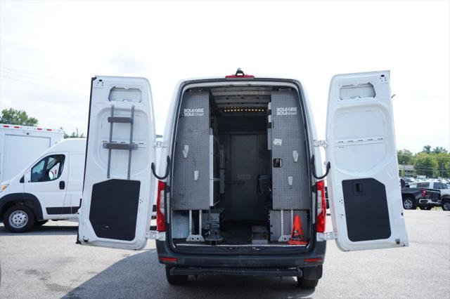 2021 Freightliner Sprinter Standard Roof I4