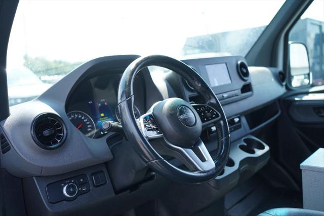 2021 Freightliner Sprinter Standard Roof I4