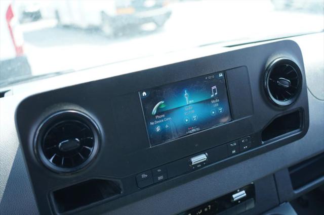 2021 Freightliner Sprinter Standard Roof I4