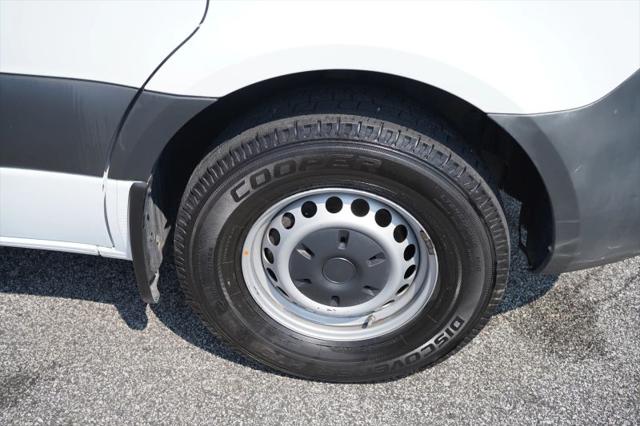 2021 Freightliner Sprinter Standard Roof I4