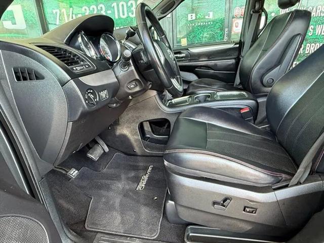 2012 Dodge Grand Caravan R/T