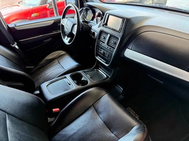 2012 Dodge Grand Caravan R/T