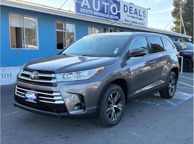 2019 Toyota Highlander LE for sale in Hayward, CA