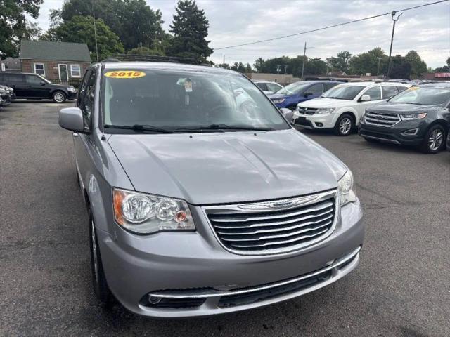 2015 Chrysler Town & Country Touring for sale in Lincoln Park, MI