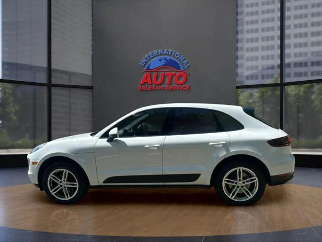 2017 Porsche Macan Base