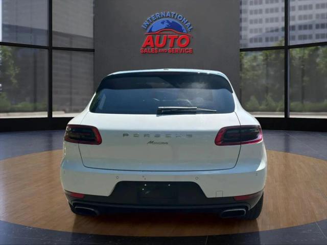 2017 Porsche Macan Base