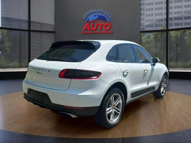 2017 Porsche Macan Base