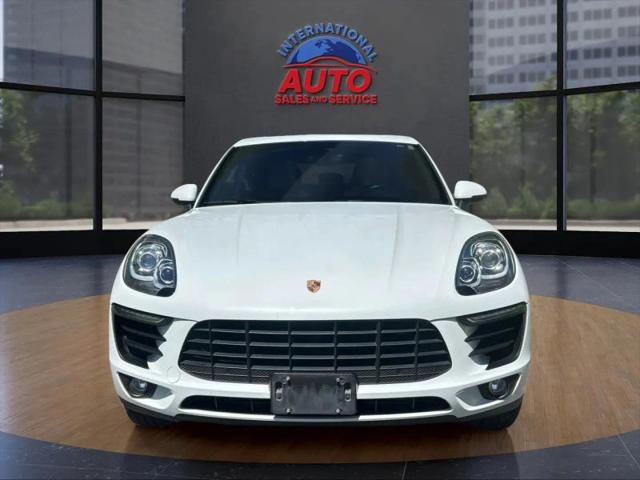 2017 Porsche Macan Base