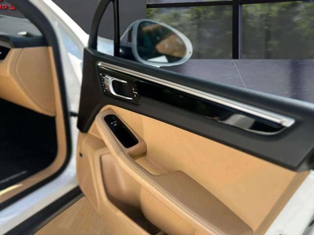 2017 Porsche Macan Base