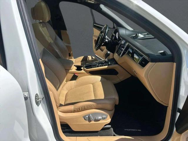 2017 Porsche Macan Base