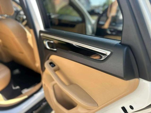 2017 Porsche Macan Base