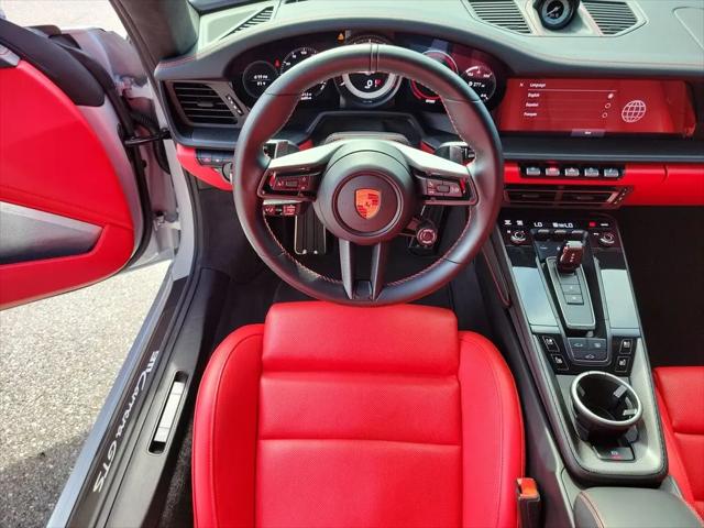2024 Porsche 911 Carrera GTS
