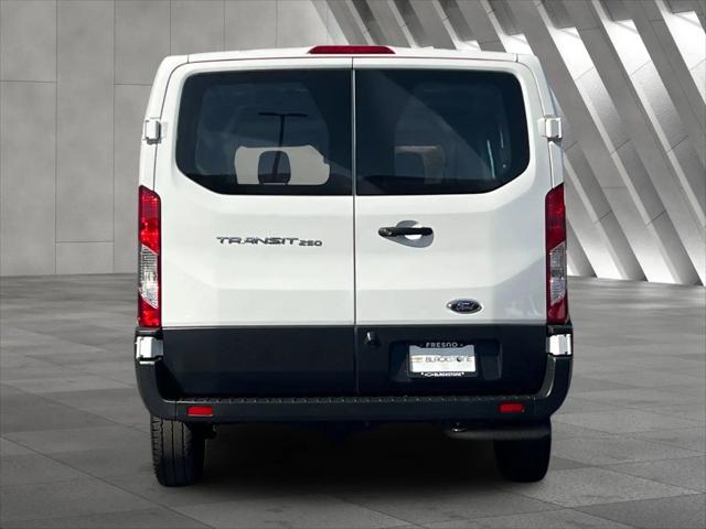 2022 Ford Transit Cargo Van T-250