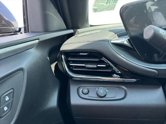 2026 Buick NV Sport Touring FWD