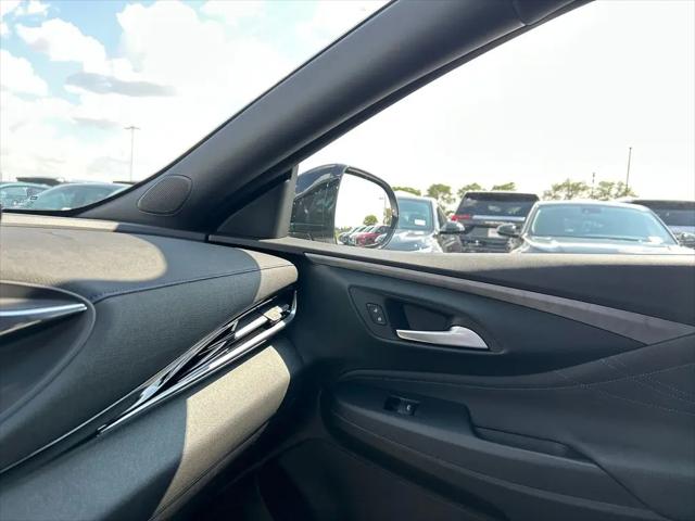 2026 Buick NV Sport Touring FWD