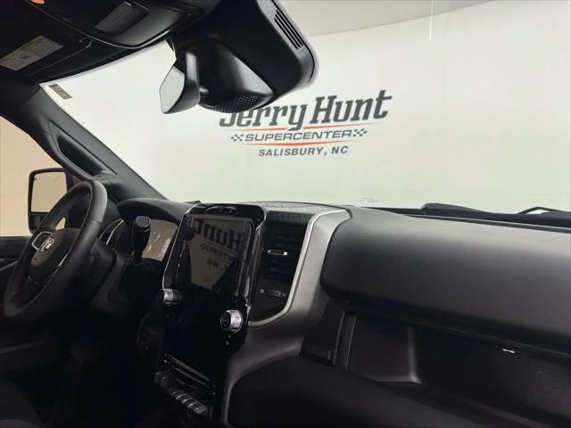 2025 Ram 2500 Big Horn Crew Cab 4x4 64 Box