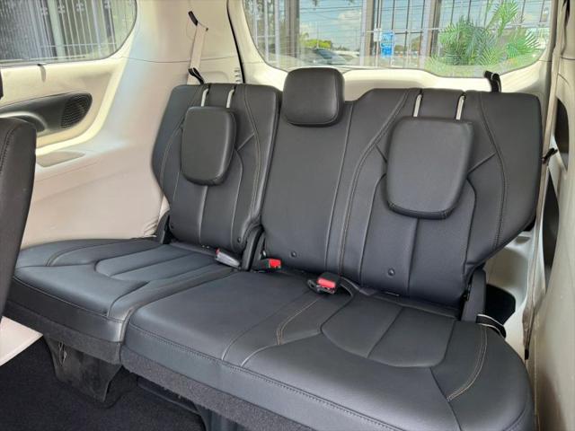 2020 Chrysler Pacifica Touring L Plus