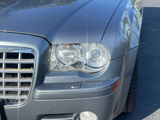 2006 Chrysler 300 SRT8