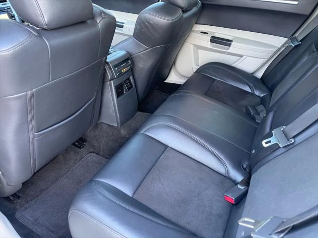 2006 Chrysler 300 SRT8