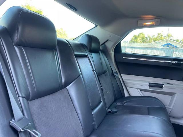 2006 Chrysler 300 SRT8