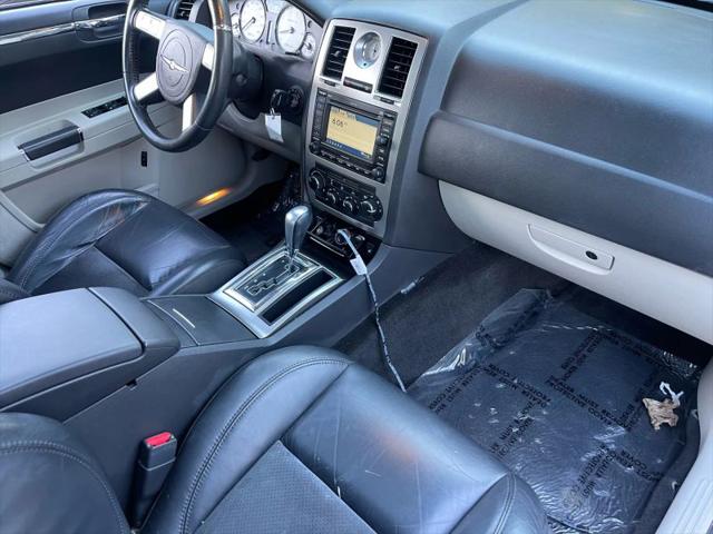 2006 Chrysler 300 SRT8