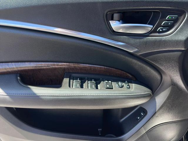 2017 Acura MDX w/Technology Package