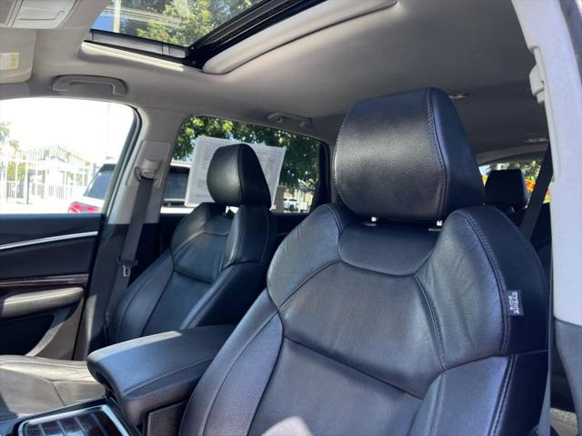 2017 Acura MDX w/Technology Package