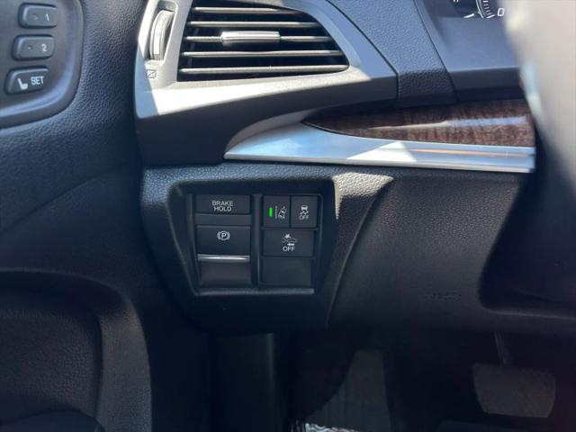 2017 Acura MDX w/Technology Package