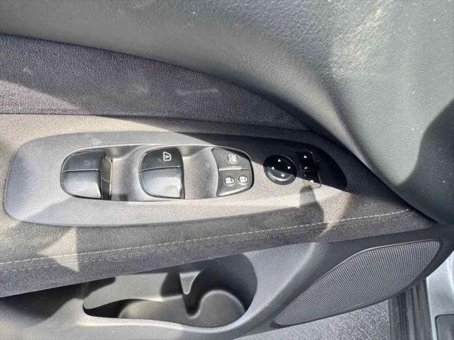 2016 Nissan Pathfinder S