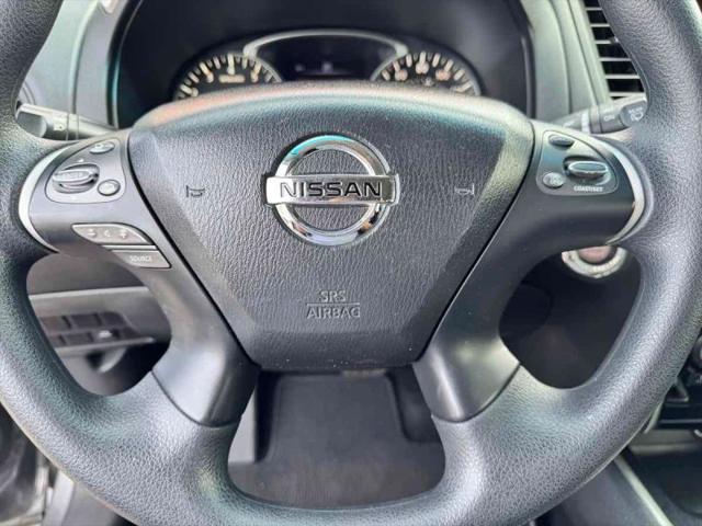 2016 Nissan Pathfinder S