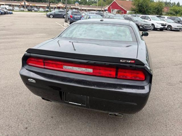 2014 Dodge Challenger SRT8 Core