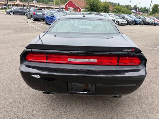 2014 Dodge Challenger SRT8 Core