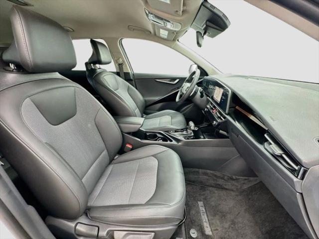 2025 Kia Niro EX