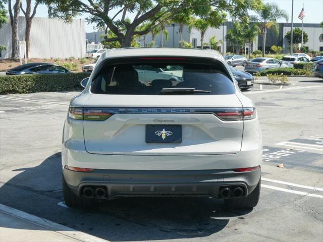 2023 Porsche Cayenne Platinum Edition