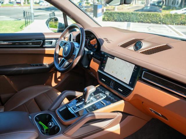 2023 Porsche Cayenne Platinum Edition