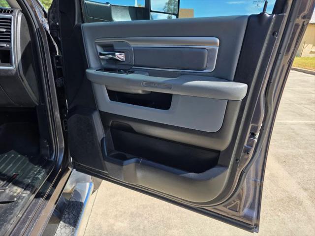 2018 Ram 3500 SLT Crew Cab 4x4 8 Box