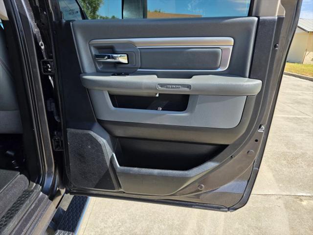 2018 Ram 3500 SLT Crew Cab 4x4 8 Box