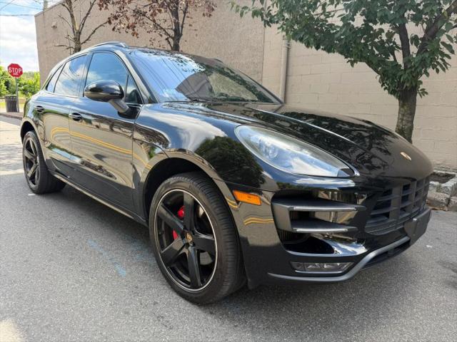 2016 Porsche Macan Turbo