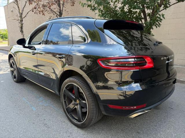 2016 Porsche Macan Turbo