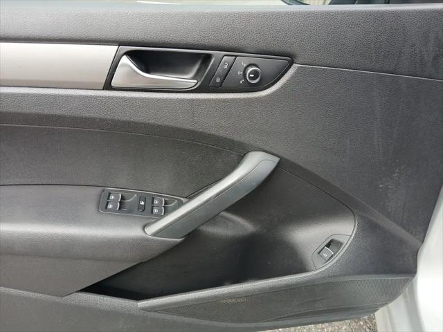 2012 Volkswagen Passat 2.5L S
