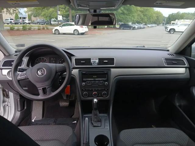2012 Volkswagen Passat 2.5L S