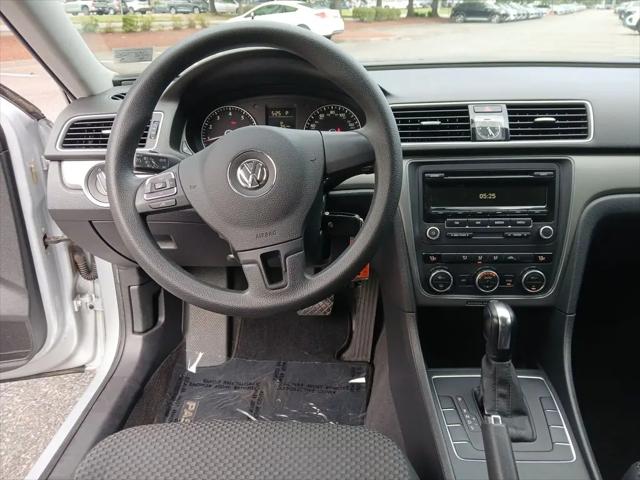 2012 Volkswagen Passat 2.5L S