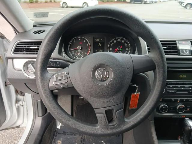 2012 Volkswagen Passat 2.5L S