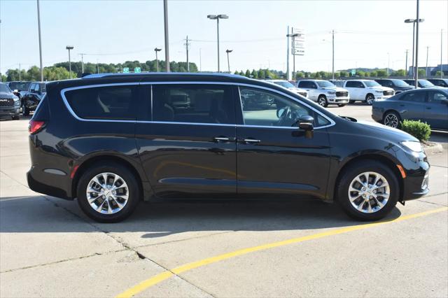 2021 Chrysler Pacifica Touring L AWD