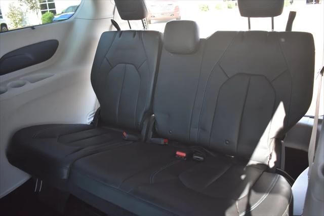 2021 Chrysler Pacifica Touring L AWD