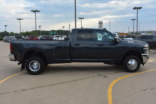 2026 Ram 3500 Tradesman Crew Cab 4x4 8 Box