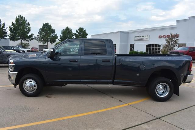 2026 Ram 3500 Tradesman Crew Cab 4x4 8 Box