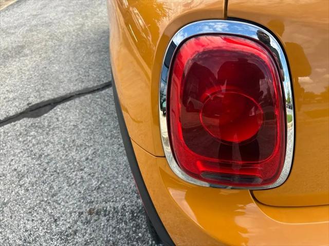 2016 MINI Hardtop Cooper