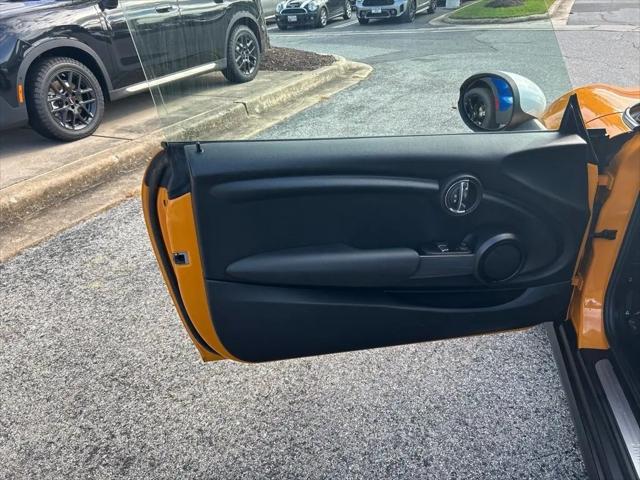 2016 MINI Hardtop Cooper