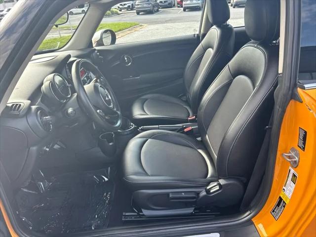 2016 MINI Hardtop Cooper